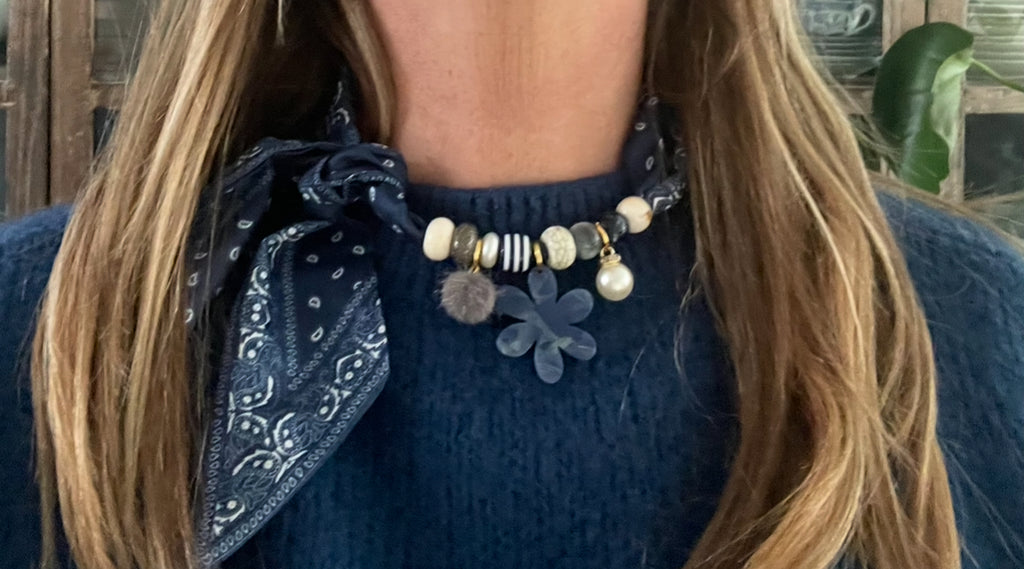 Sjaalketting® - Blauw bloem