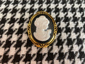 Broche - Zwart wit