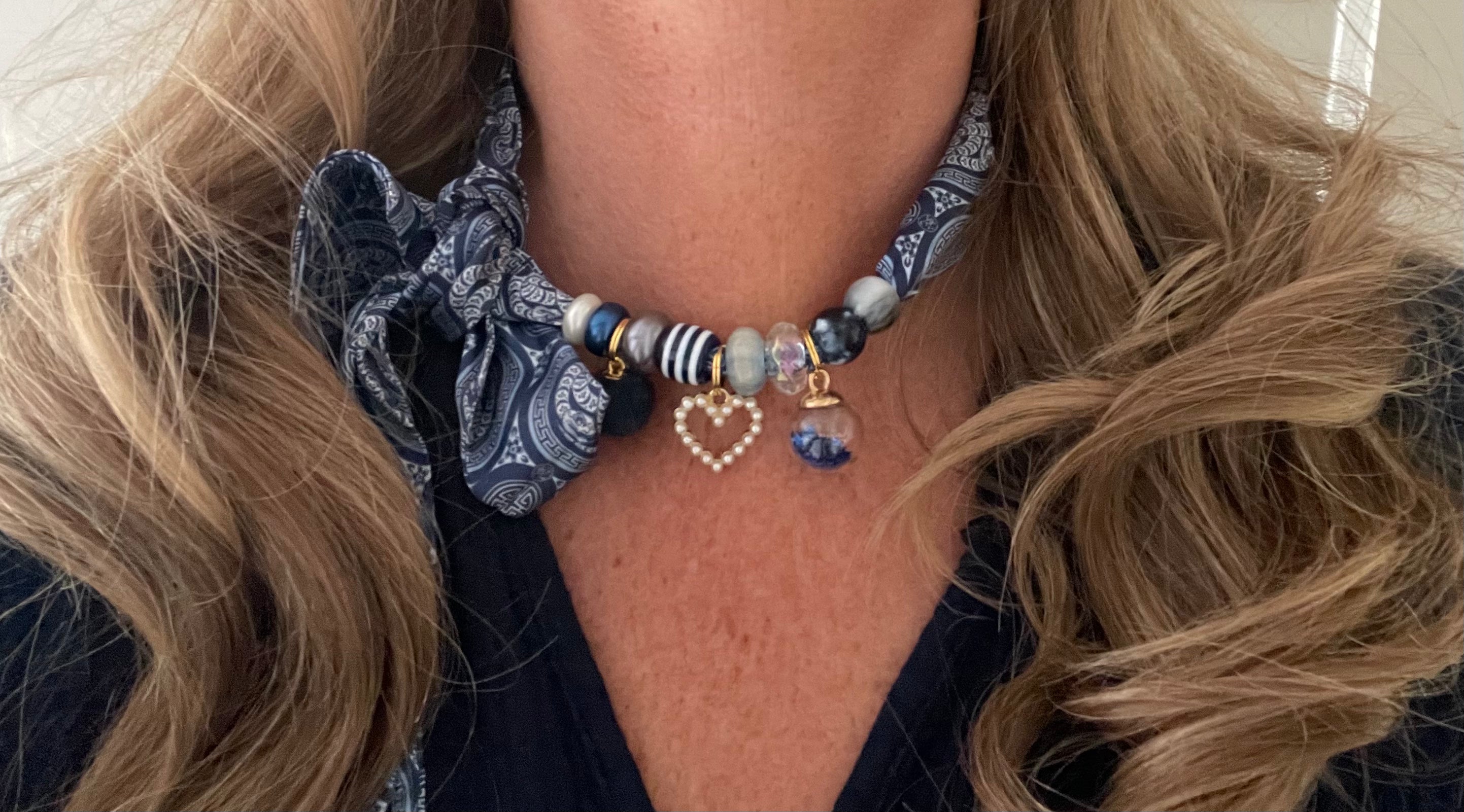 Sjaalenketting - Blauw cirkels