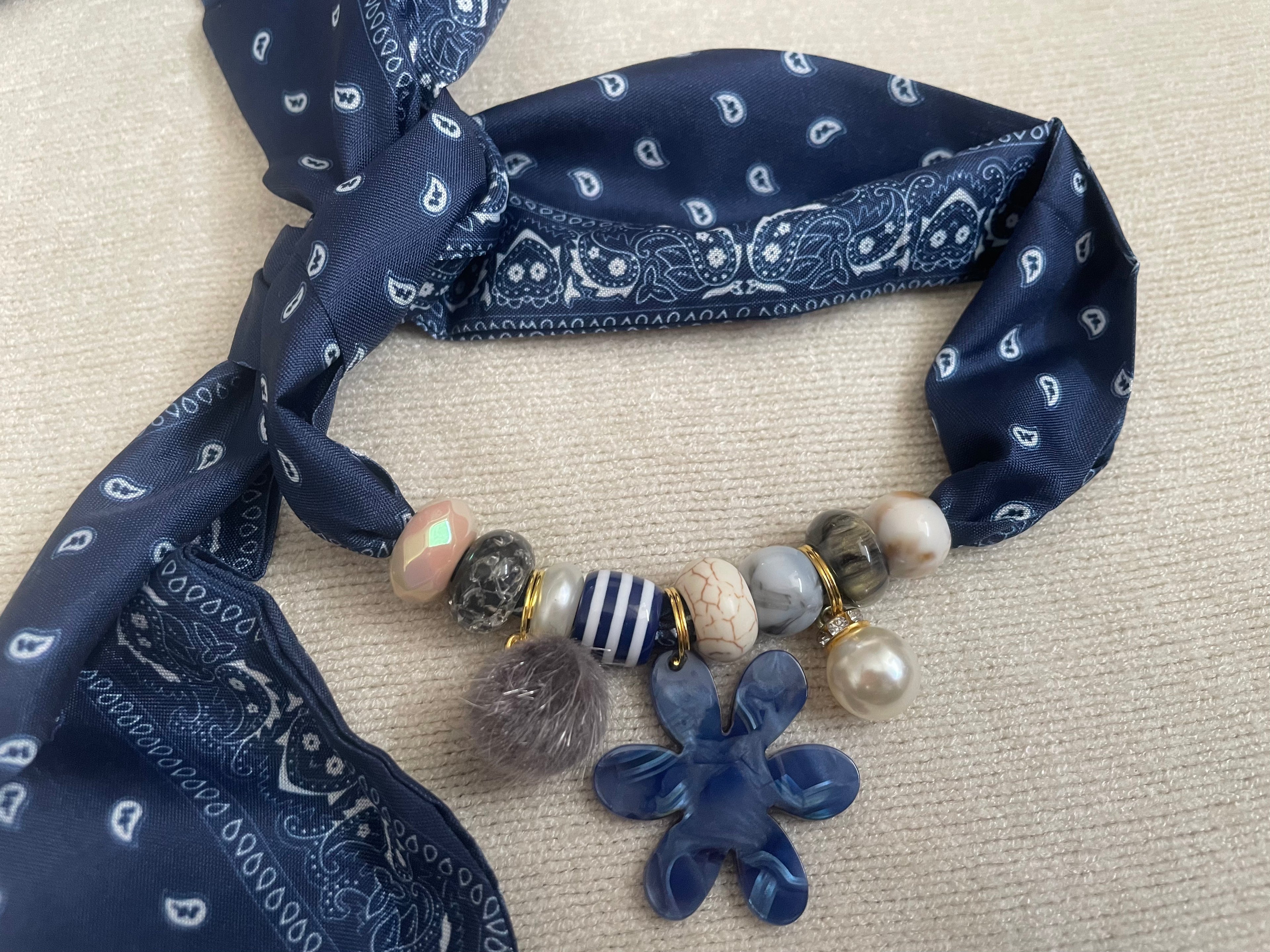 Sjaalketting® - Blauw bloem