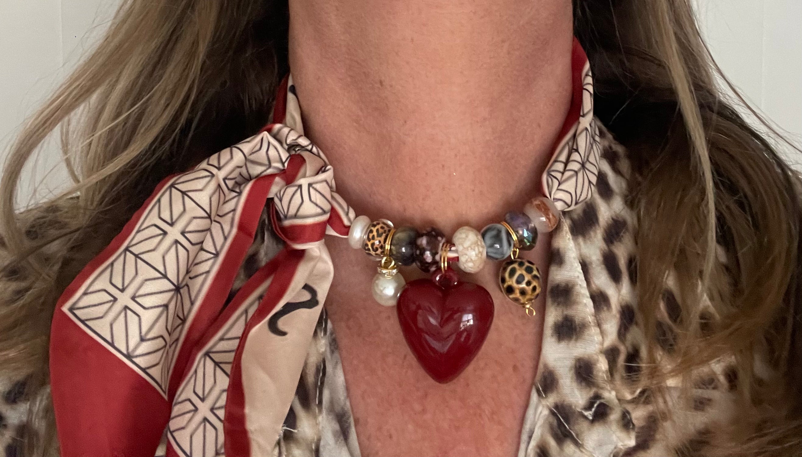 Sjaalketting- Rood panter