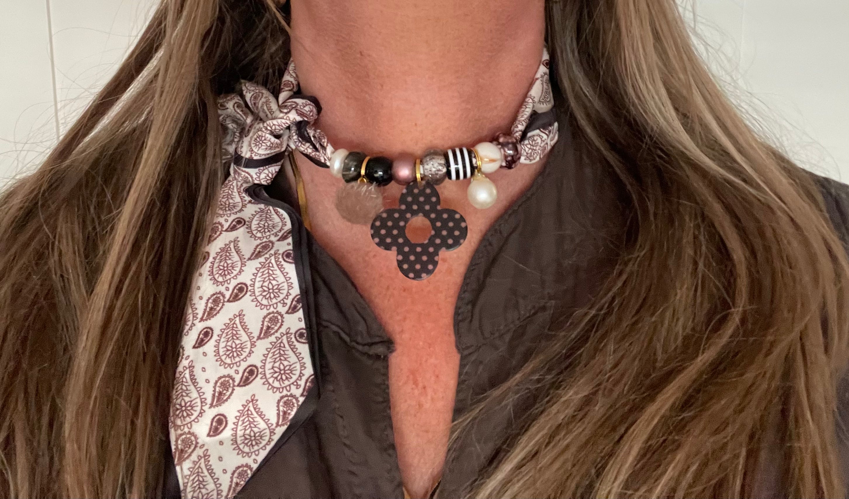 Sjaalketting - Bruin paisley zwart