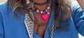 Sjaalketting - Zwart wit met fel rose hart