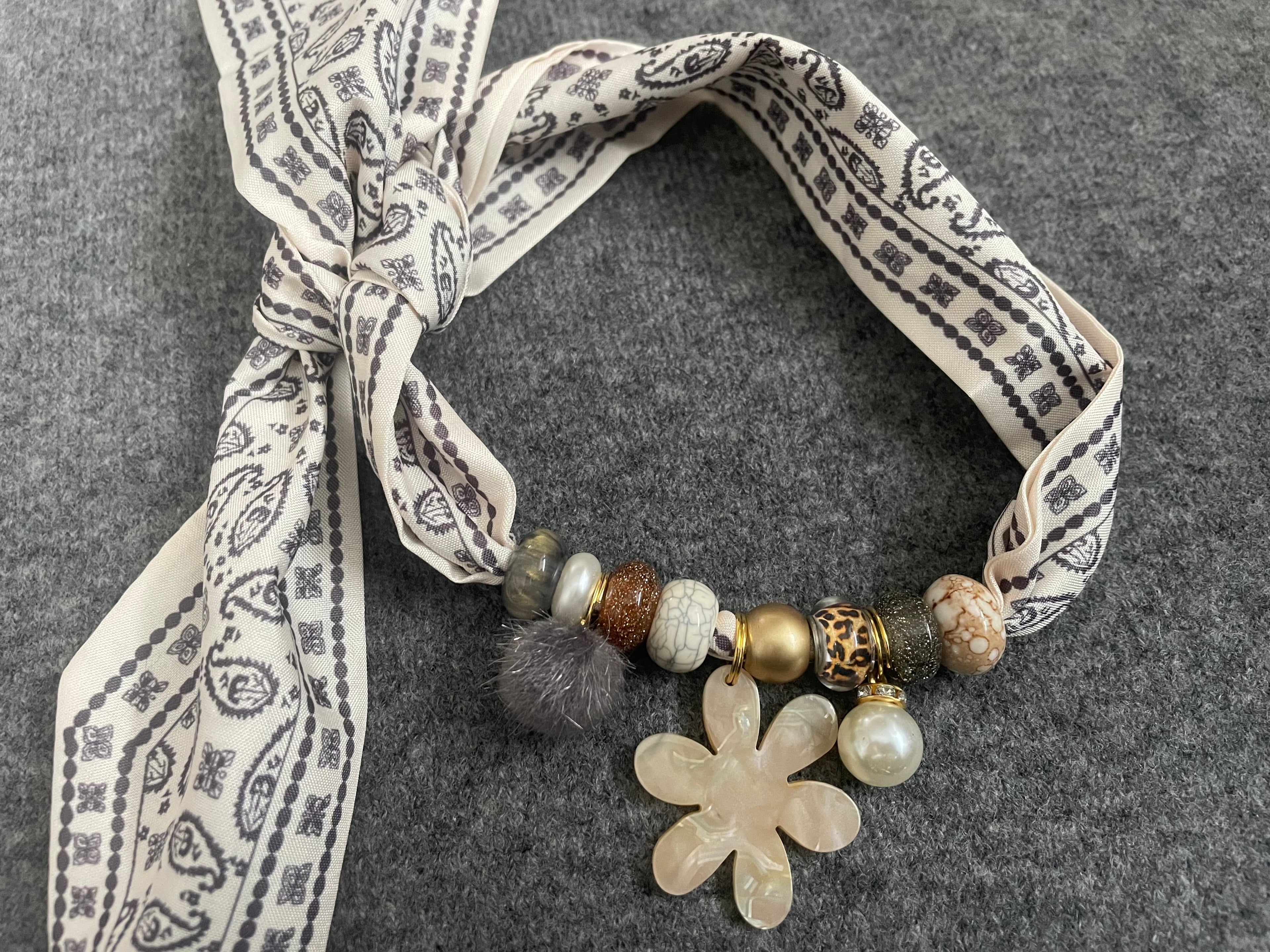 Sjaalketting® - Grijs ecru