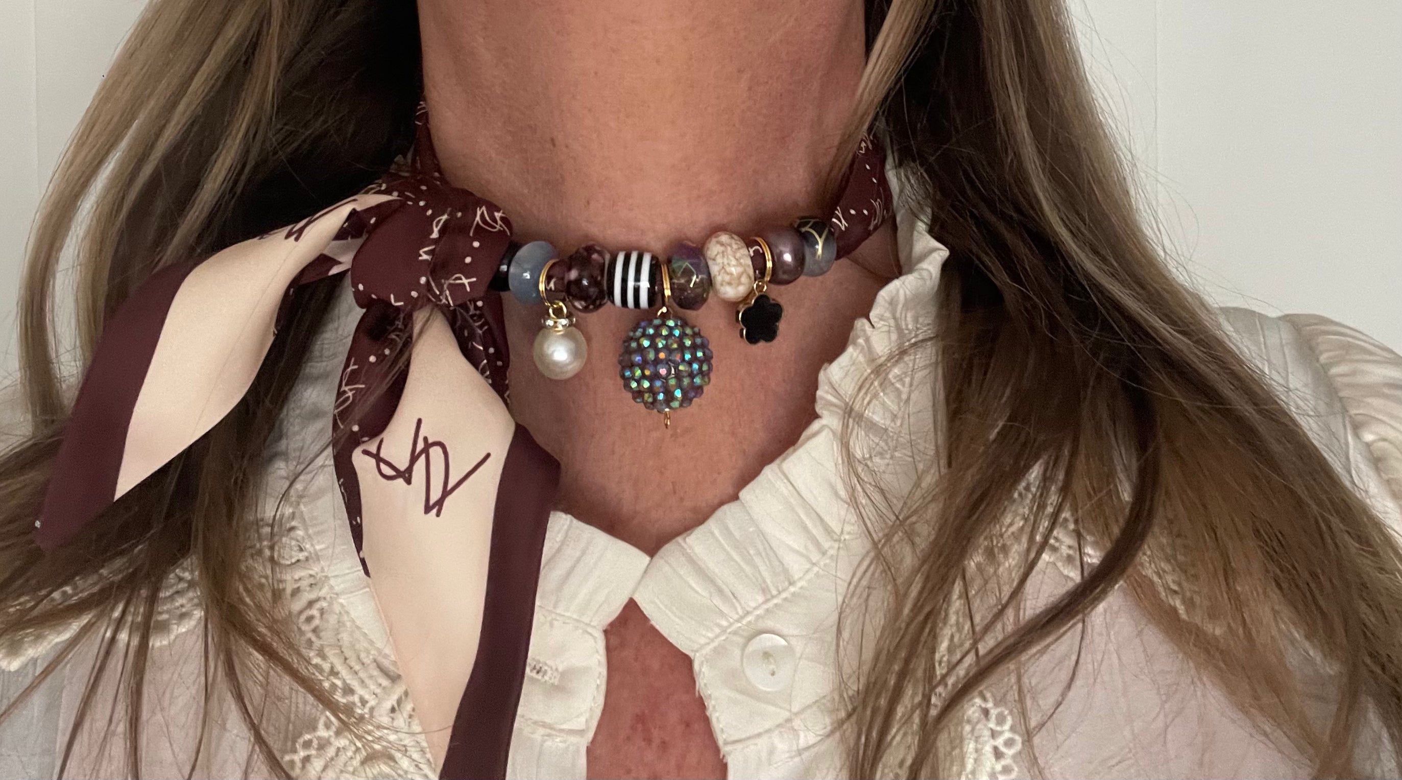 Sjaalketting- Burgundy light blue