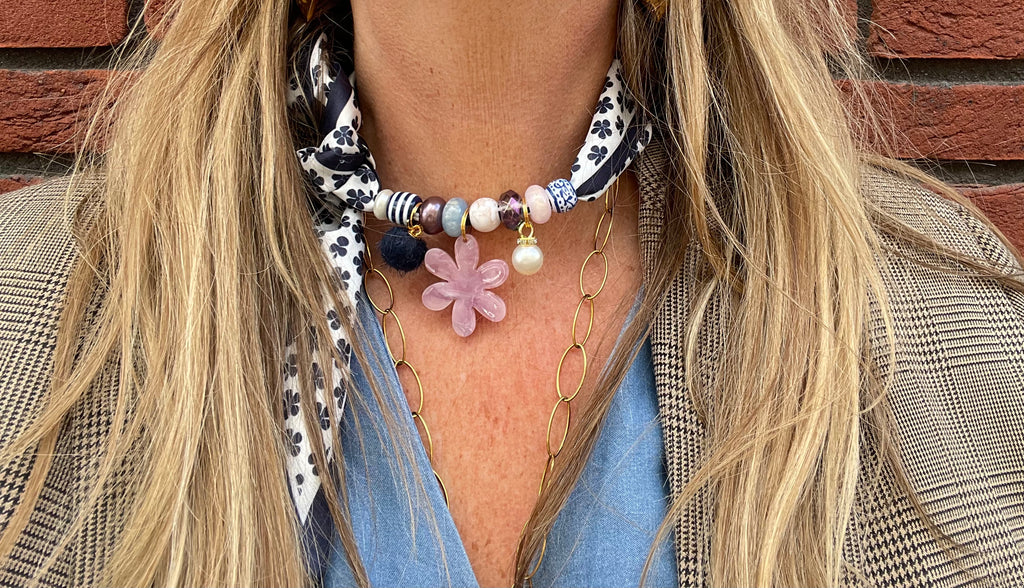 Sjaalenketting - Blauw klaver Rose bloem