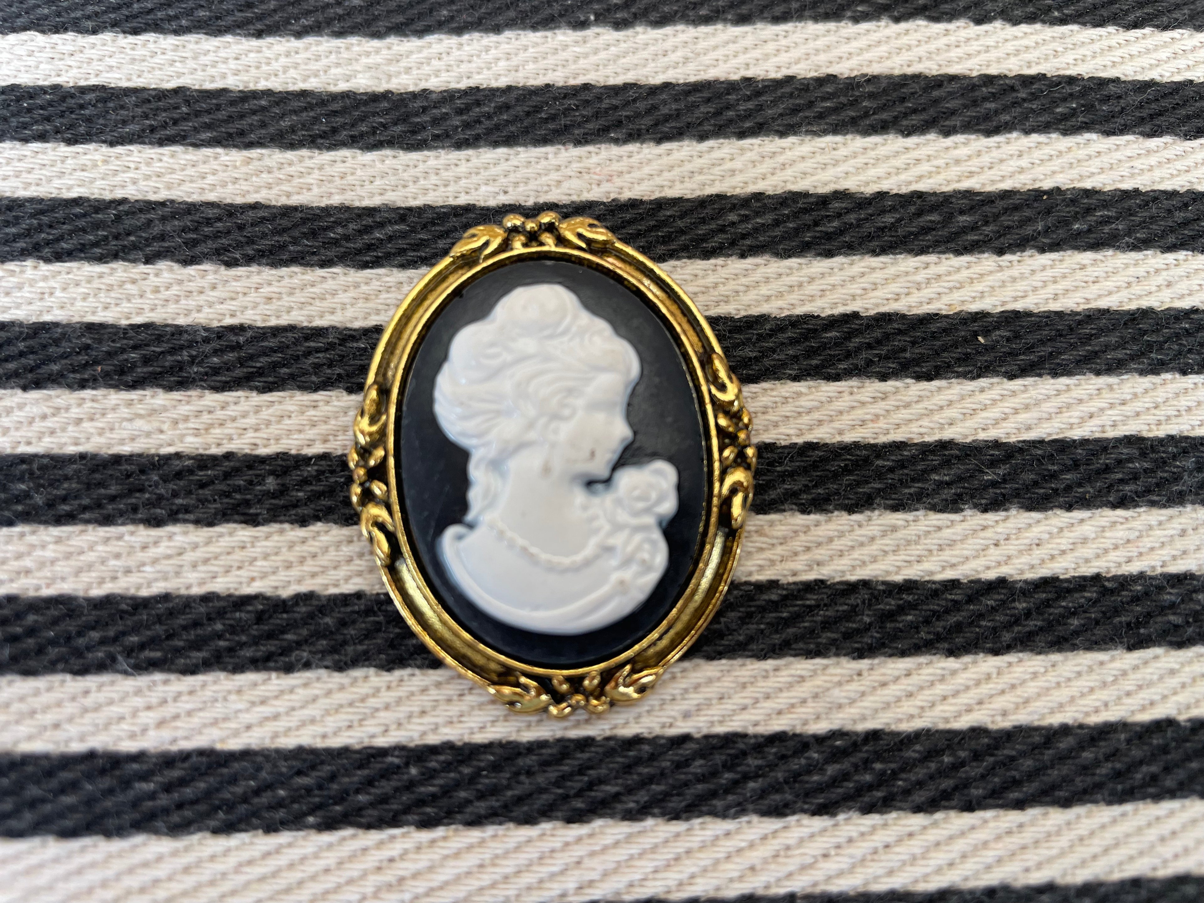 Broche - Zwart wit
