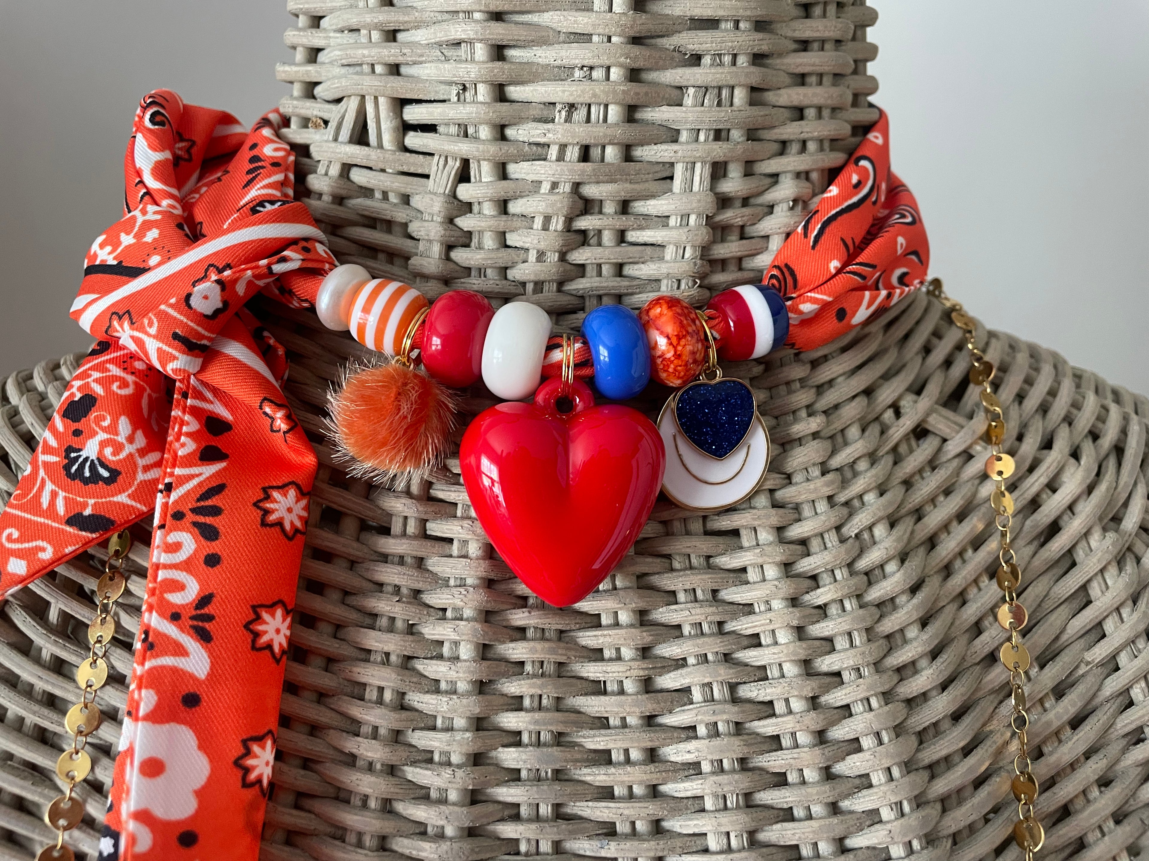 Sjaalketting- Oranje rood hart