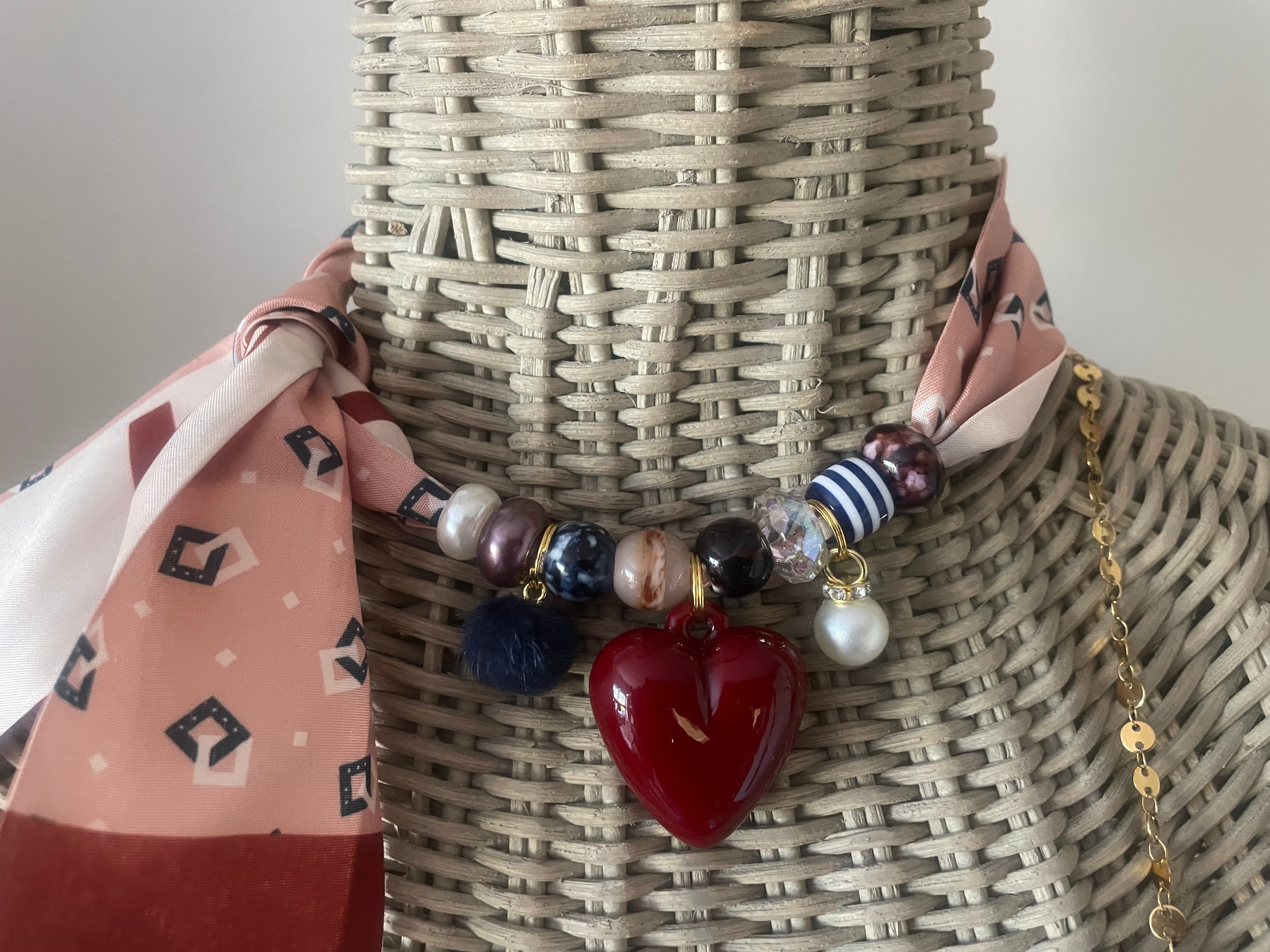 Sjaalketting - Zalm bordeaux hart
