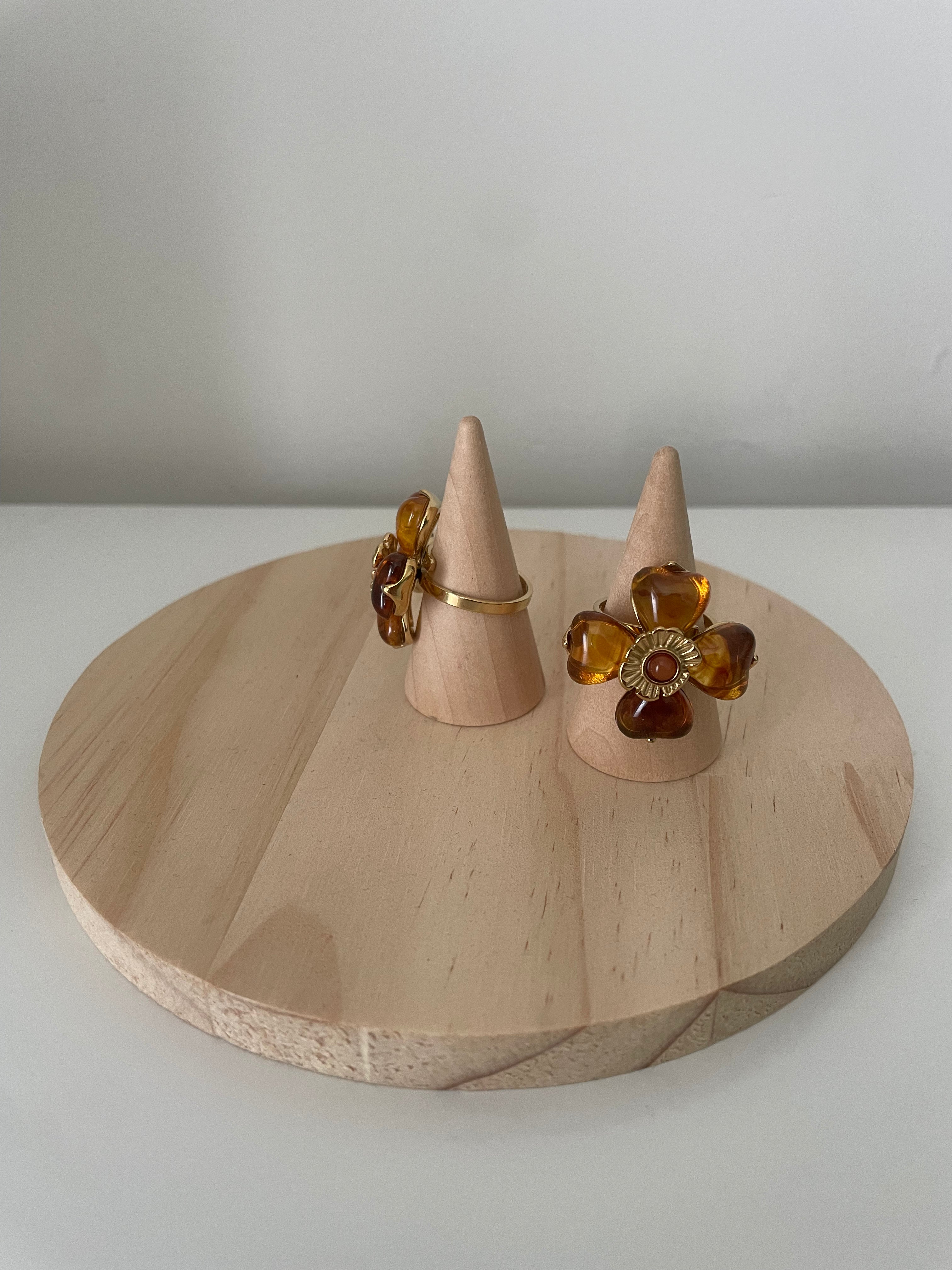 Ring cognac bloem